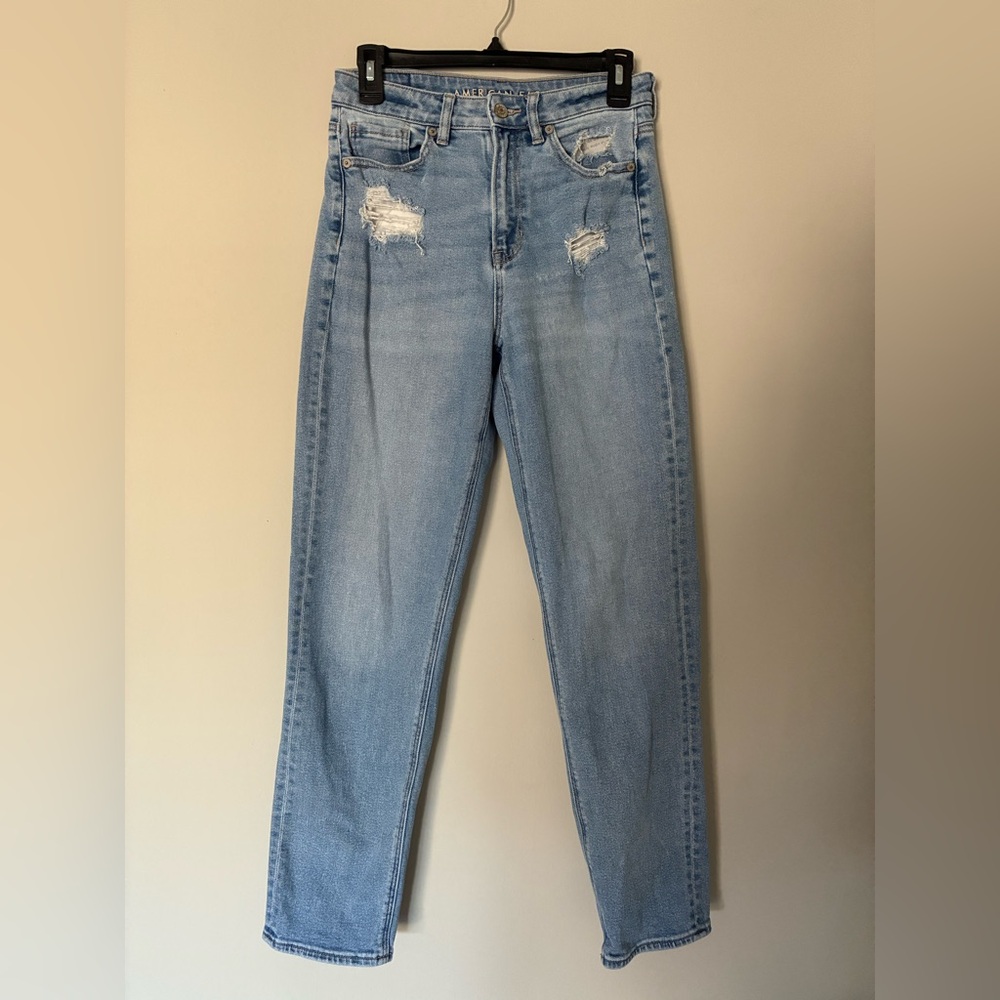 American Eagle High Rise Distressed Long Blue Jeans Size 4